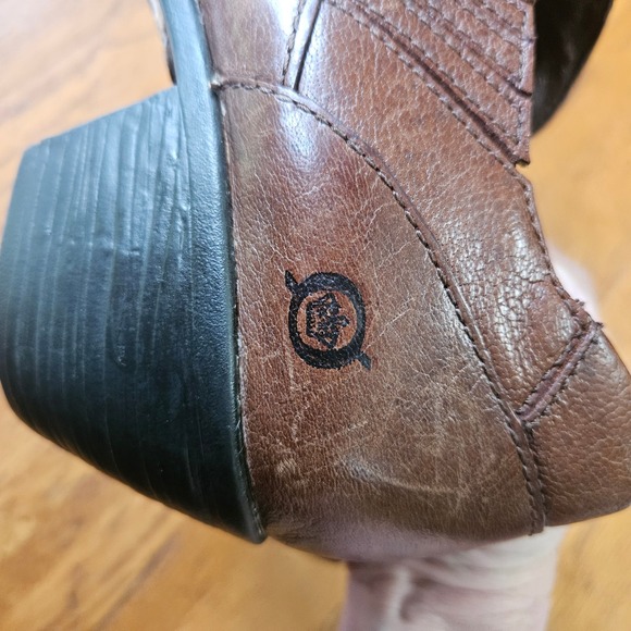 Born Brown Leather Heeled Ankle Booties Women's Size 8 EU 39 Comfort Shoes - Picture 9 of 10